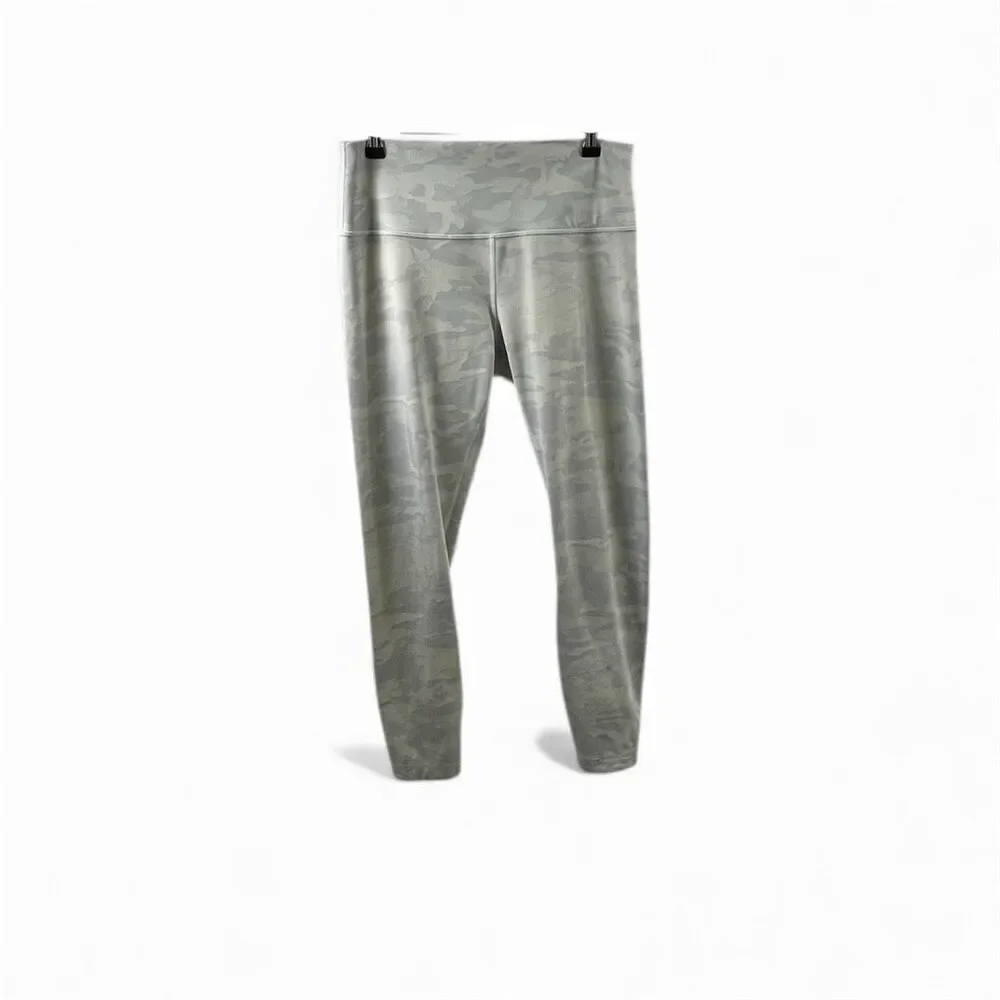 Lululemon Wunder Under High Rise White Camo Jaquard Leggings Size 12